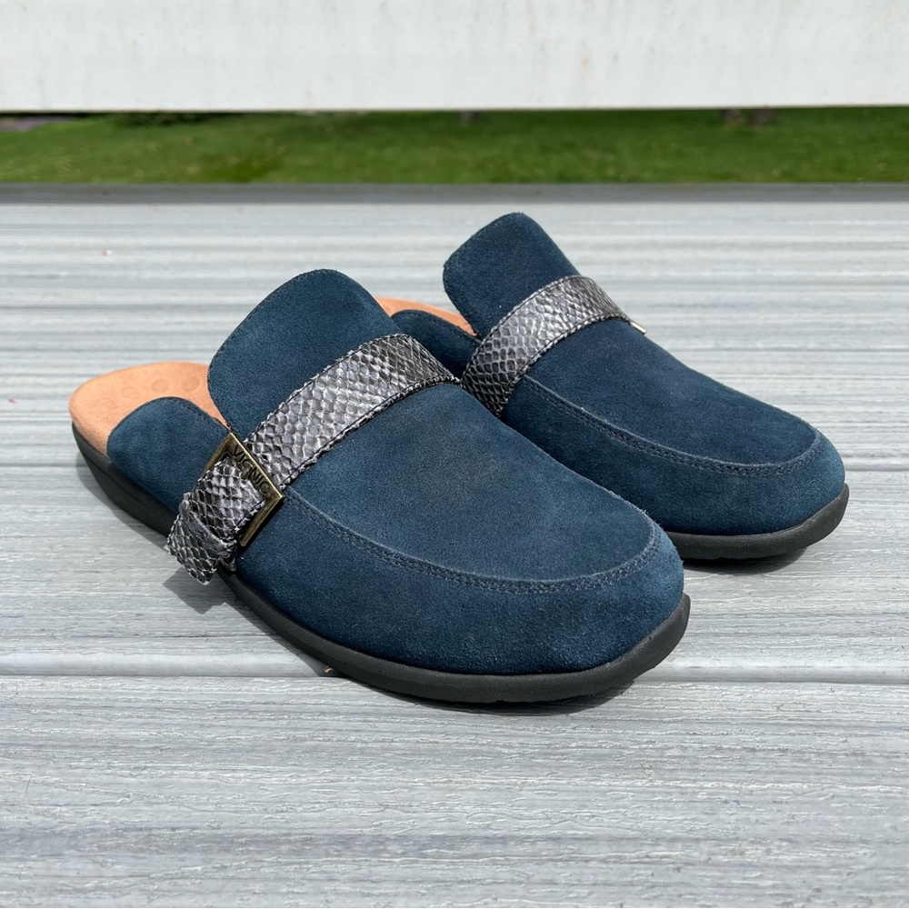 Vionic Darla Clog